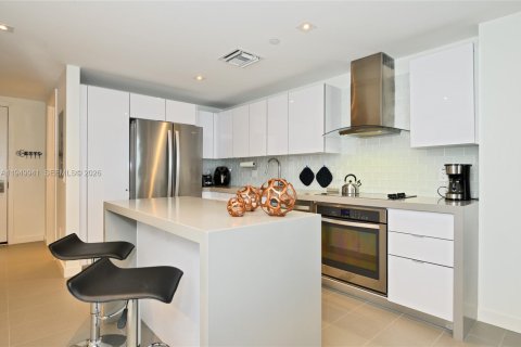 Снять в аренду кондоминиум в Майами, Флорида 2 спальни, 84.54м2, № 2005604 - фото 14