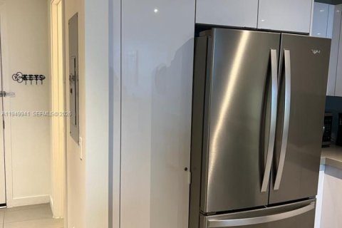 Снять в аренду кондоминиум в Майами, Флорида 2 спальни, 84.54м2, № 2005604 - фото 29