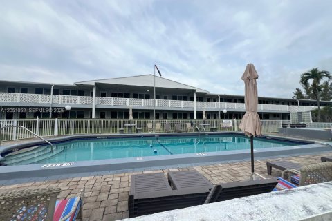 Apartment in Hallandale Beach, Florida 1 bedroom, 45.89 sq.m. № 2192803