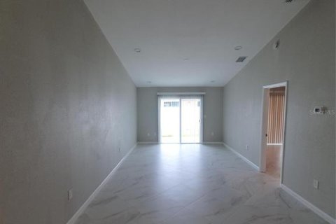 House in Palm Harbor, Florida 2 bedrooms, 92.9 sq.m. № 1878327 - photo 5