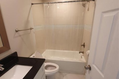 House in Palm Harbor, Florida 2 bedrooms, 92.9 sq.m. № 1878327 - photo 3