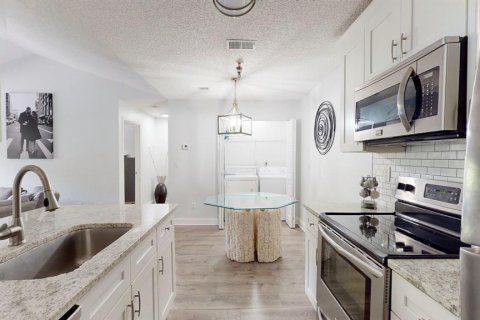 Copropriété à vendre à Saint Petersburg, Floride: 1 chambre, 67.73 m2 № 2206377 - photo 9