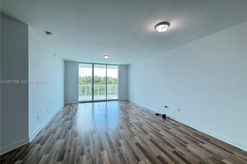 Copropriété à louer à North Miami, Floride: 3 chambres, 167.32 m2 № 2042346 - photo 10
