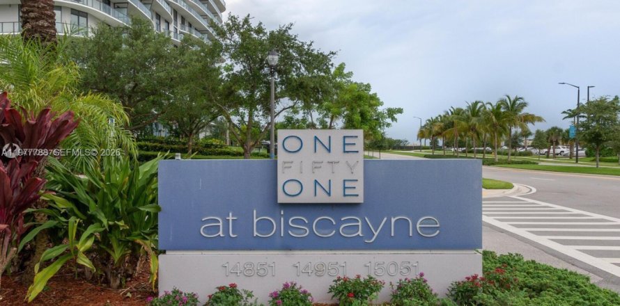 Condo à North Miami, Floride, 3 chambres  № 2042346