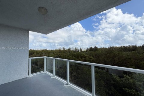 Copropriété à louer à North Miami, Floride: 3 chambres, 167.32 m2 № 2042346 - photo 22