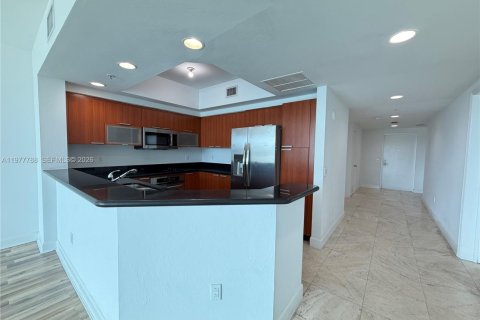 Copropriété à louer à North Miami, Floride: 3 chambres, 167.32 m2 № 2042346 - photo 8