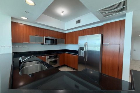 Copropriété à louer à North Miami, Floride: 3 chambres, 167.32 m2 № 2042346 - photo 9