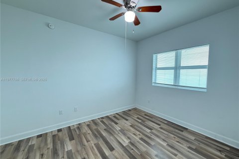 Copropriété à louer à North Miami, Floride: 3 chambres, 167.32 m2 № 2042346 - photo 16