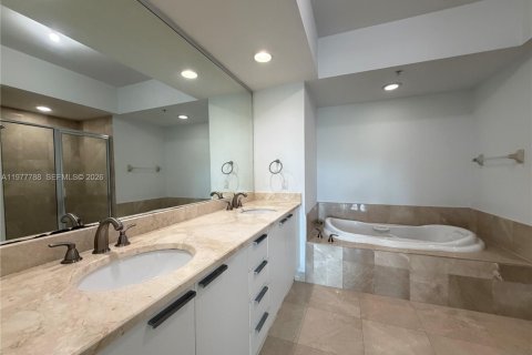 Copropriété à louer à North Miami, Floride: 3 chambres, 167.32 m2 № 2042346 - photo 13