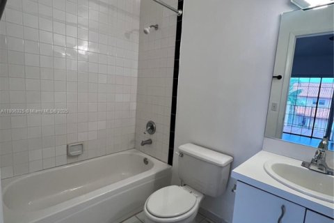 Купить кондоминиум в Майами, Флорида 3 спальни, 159.05м2, № 1746085 - фото 29