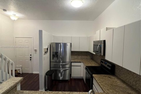 Купить кондоминиум в Майами, Флорида 3 спальни, 159.05м2, № 1746085 - фото 4