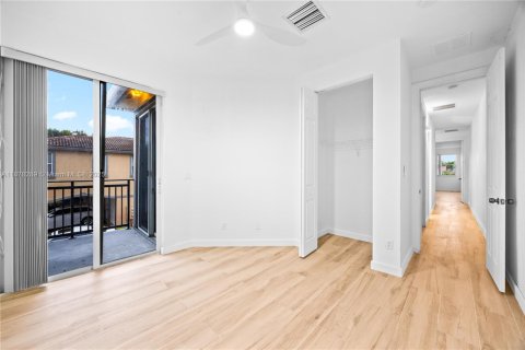 Adosado en alquiler en Coral Springs, Florida, 4 dormitorios, 181.16 m2 № 1929495 - foto 29