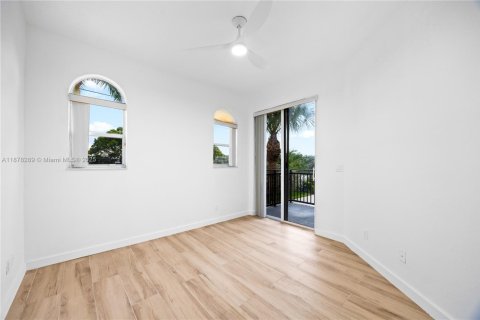 Adosado en alquiler en Coral Springs, Florida, 4 dormitorios, 181.16 m2 № 1929495 - foto 28