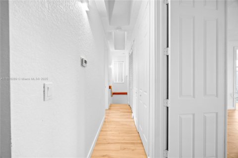 Adosado en alquiler en Coral Springs, Florida, 4 dormitorios, 181.16 m2 № 1929495 - foto 19