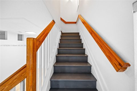 Adosado en alquiler en Coral Springs, Florida, 4 dormitorios, 181.16 m2 № 1929495 - foto 18