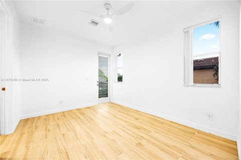 Adosado en alquiler en Coral Springs, Florida, 4 dormitorios, 181.16 m2 № 1929495 - foto 20