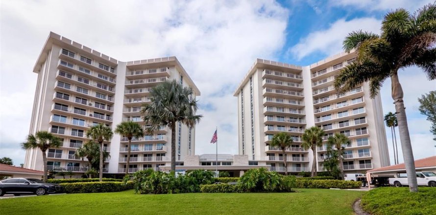 Condo in Longboat Key, Florida, 2 bedrooms № 1680973