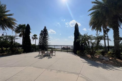 Villa ou maison à vendre à Auburndale, Floride: 4 chambres, 202.71 m2 № 1723124 - photo 21