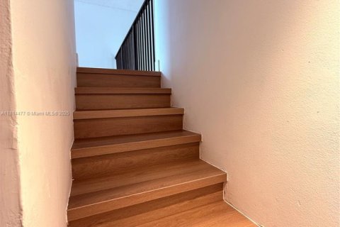 Adosado en venta en Sunrise, Florida, 2 dormitorios, 132.94 m2 № 1874419 - foto 24
