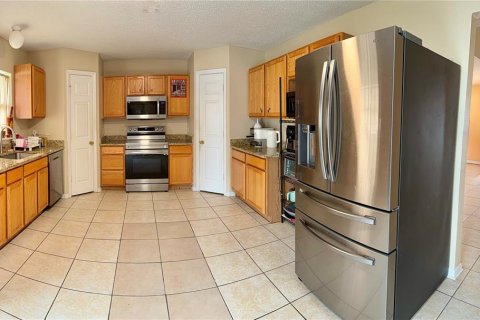 Casa en venta en Davenport, Florida, 4 dormitorios, 259.38 m2 № 2157875 - foto 3