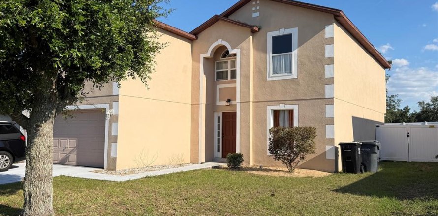Casa en Davenport, Florida 4 dormitorios, 259.38 m2 № 2157875