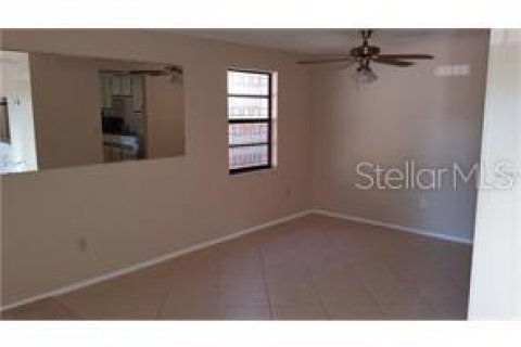 Apartamento en alquiler en Oldsmar, Florida, 2 dormitorios, 85.01 m2 № 1907391 - foto 12