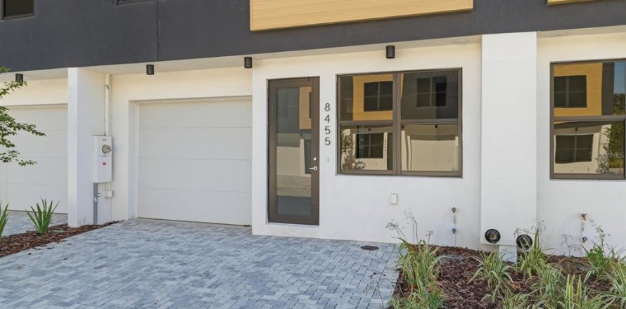 Touwnhouse à Tampa, Floride 4 chambres, 199.09 m2 № 2418882
