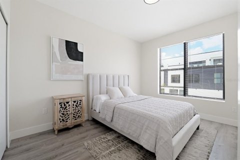 Touwnhouse à louer à Tampa, Floride: 4 chambres, 199.09 m2 № 2418882 - photo 15