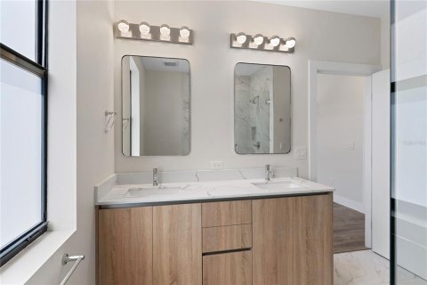 Touwnhouse à louer à Tampa, Floride: 4 chambres, 199.09 m2 № 2418882 - photo 21