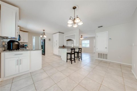 House in Apopka, Florida 3 bedrooms, 131.09 sq.m. № 1873092 - photo 11