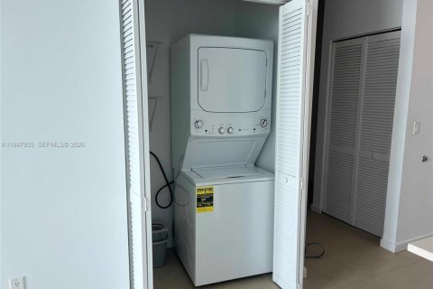 Снять в аренду кондоминиум в Майами, Флорида 1 спальня, 64.38м2, № 2004039 - фото 10