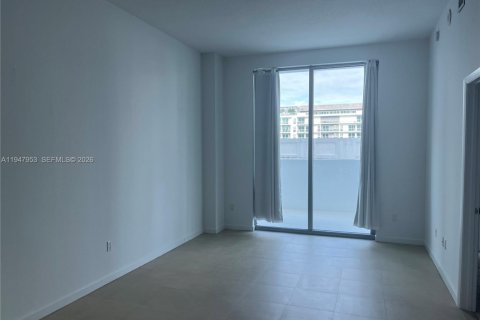 Снять в аренду кондоминиум в Майами, Флорида 1 спальня, 64.38м2, № 2004039 - фото 2