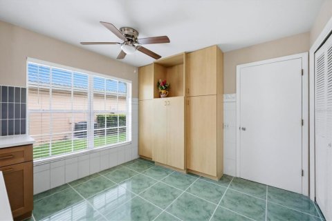 House in Bradenton, Florida 3 bedrooms, 146.97 sq.m. № 2128860 - photo 9