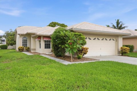 Casa en Bradenton, Florida 3 dormitorios, 146.97 m2 № 2128860