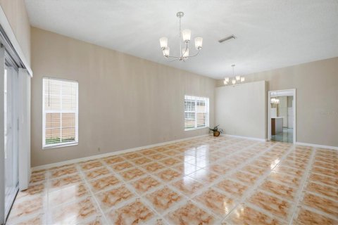 House in Bradenton, Florida 3 bedrooms, 146.97 sq.m. № 2128860 - photo 18