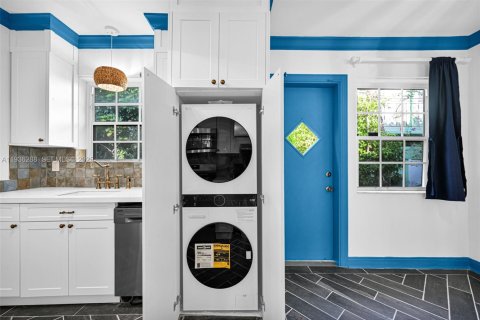 House in Miami Beach, Florida 1 bedroom, 60.85 sq.m. № 1994572 - photo 24