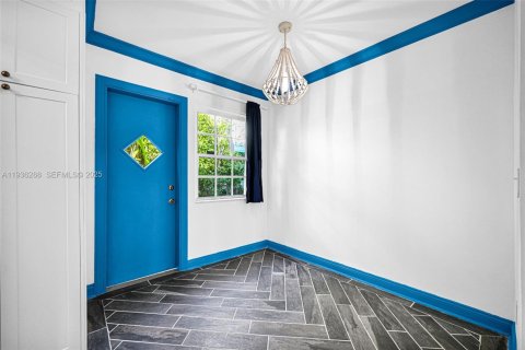 House in Miami Beach, Florida 1 bedroom, 60.85 sq.m. № 1994572 - photo 5