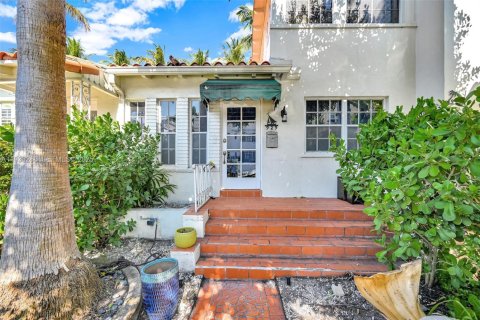 Дом в Майами-Бич, Флорида 1 спальня, 60.85м2 № 1994572