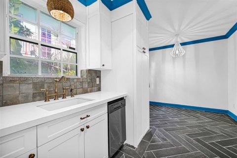 House in Miami Beach, Florida 1 bedroom, 60.85 sq.m. № 1994572 - photo 23