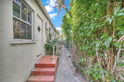 House in Miami Beach, Florida 1 bedroom, 60.85 sq.m. № 1994572 - photo 26