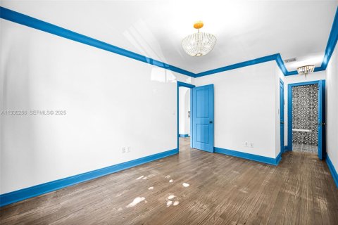 House in Miami Beach, Florida 1 bedroom, 60.85 sq.m. № 1994572 - photo 7