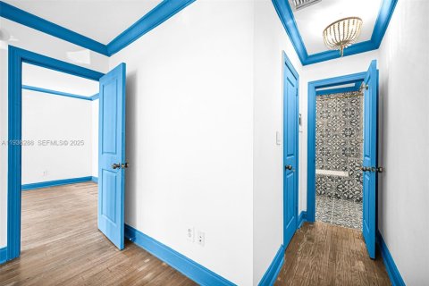 House in Miami Beach, Florida 1 bedroom, 60.85 sq.m. № 1994572 - photo 19