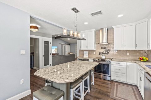 Villa ou maison à vendre à Sarasota, Floride: 3 chambres, 139.54 m2 № 2405352 - photo 16