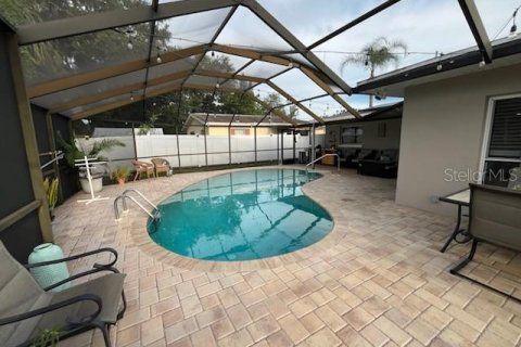 House in Clearwater, Florida 3 bedrooms, 151.43 sq.m. № 1884467 - photo 13