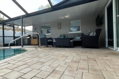 House in Clearwater, Florida 3 bedrooms, 151.43 sq.m. № 1884467 - photo 14