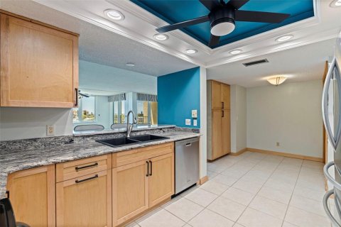 Condominio en venta en Clearwater, Florida, 2 dormitorios, 183.95 m2 № 2148221 - foto 13
