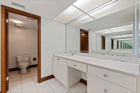 Condominio en venta en Clearwater, Florida, 2 dormitorios, 183.95 m2 № 2148221 - foto 28