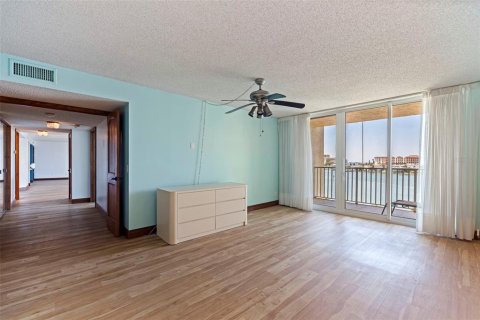Condominio en venta en Clearwater, Florida, 2 dormitorios, 183.95 m2 № 2148221 - foto 24