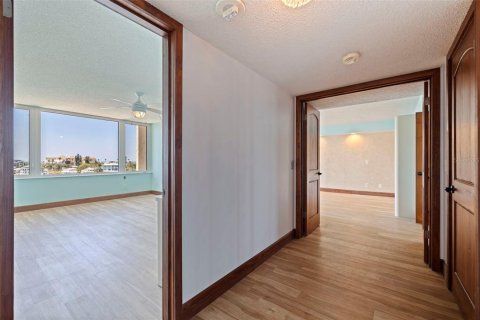 Condominio en venta en Clearwater, Florida, 2 dormitorios, 183.95 m2 № 2148221 - foto 21