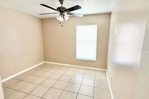 Villa ou maison à louer à Kissimmee, Floride: 4 chambres, 117.34 m2 № 1632310 - photo 19